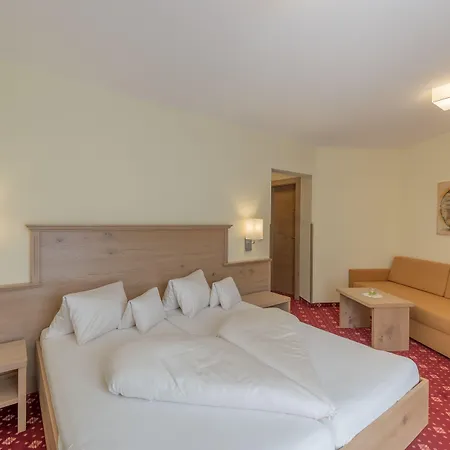 Residenz Allegra 3* זולדן