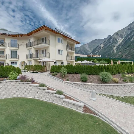 Residenz Allegra Aparthotel 3*