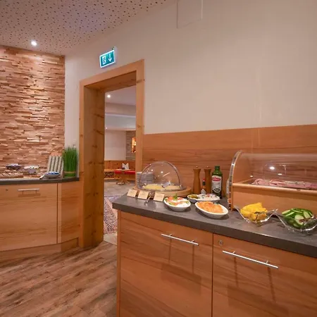Apartahotel Residenz Allegra 3*